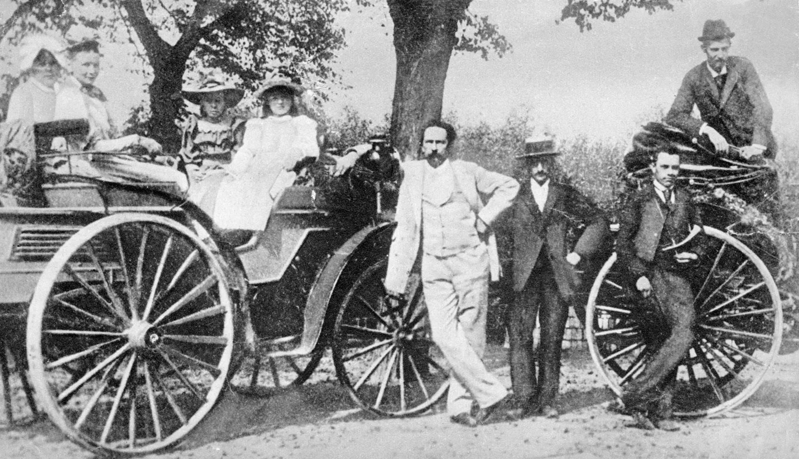AUTOMOTIVE DIAGNOSTICS – A BRIEF HISTORY IN HOWEVER MANY CHAPTERS